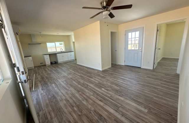 Cute newly remodeled 2 bed/1 bath home! photos photos