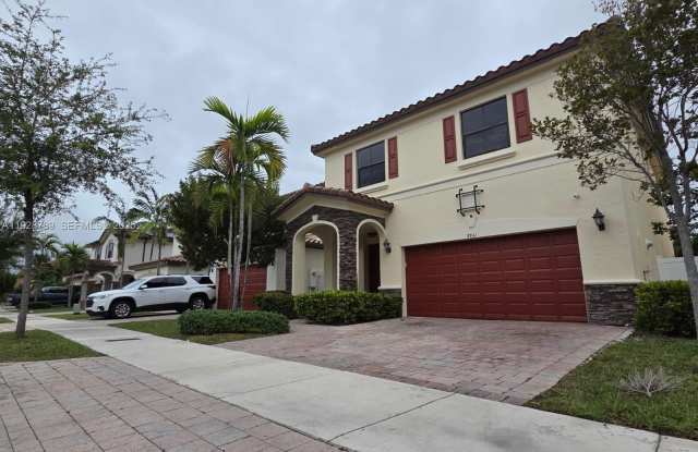 8841 W 34th Ct photos photos