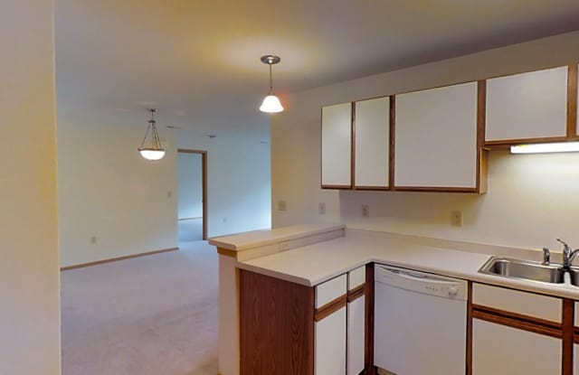 Condo Style Upper 2 Bedroom 2 Bathroom Apartment photos photos
