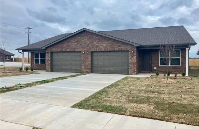 Nice Newer Duplexes Near XNA and Bentonville photos photos Nice Newer Duplexes Near XNA and Bentonville photos photos