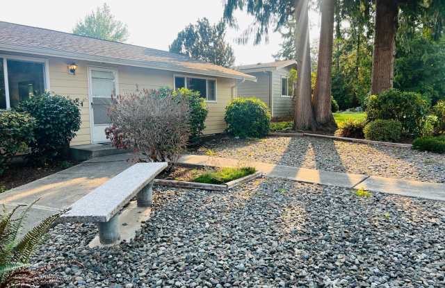Partially Furnished 2 bedroom, 1.5 bath in Mount Vernon Gallery 3