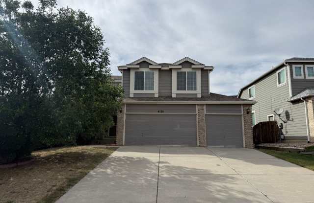 Spacious 4-Bedroom Home | Finished Basement | 3-Car Garage | Near Powers Gallery 1