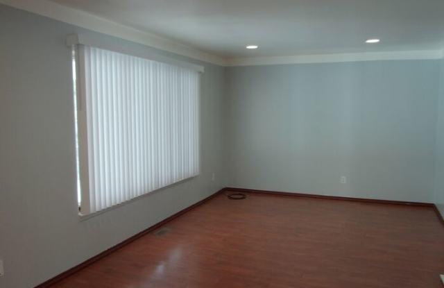 34672 Richard O Drive Gallery 4