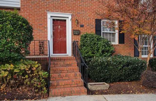 2 Bed, 1.5 Bath Townhome in Greenville is Available - 815 Edwards Road, Wade Hampton, SC 29615