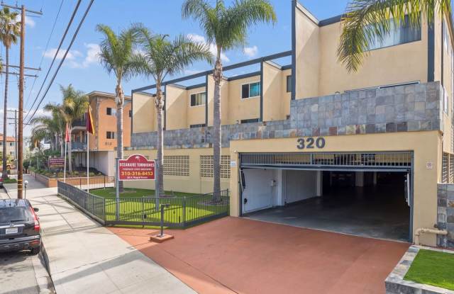 Oceanaire Townhomes Gallery 1