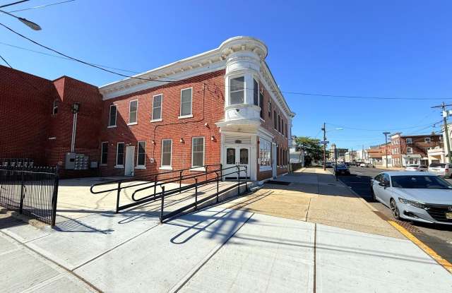 220 S PAVILION AVENUE S - 220 South Pavilion Avenue, Riverside, NJ 08075