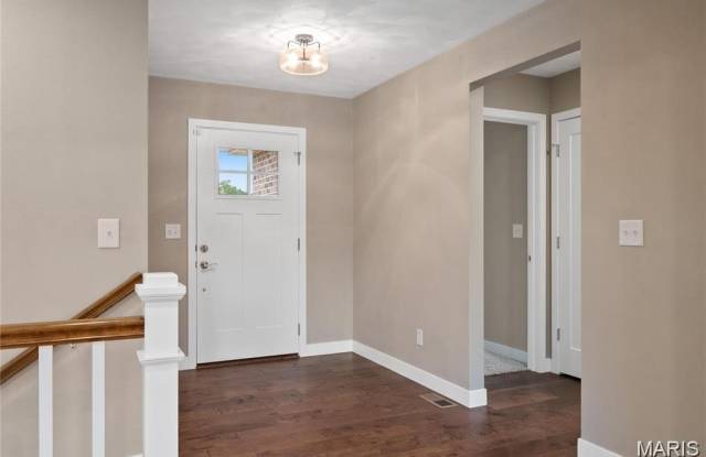 401 MARBLETON Circle Gallery 2