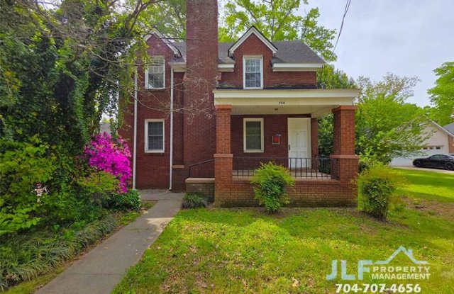 754 Montgomery Avenue photos photos