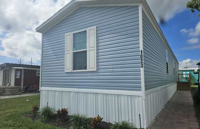 1023 Myakka Drive photos photos