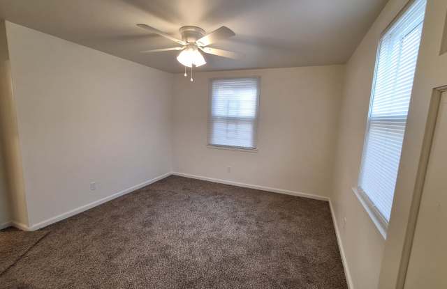 3044 N 12 St photos photos