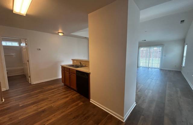 Beautiful 3 Bedroom Home in Kyli Glen! Gallery 3