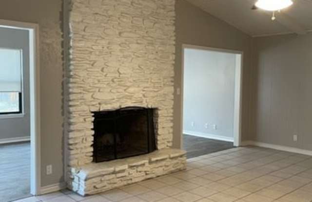 4202 SPOTSWOOD TRL Gallery 4