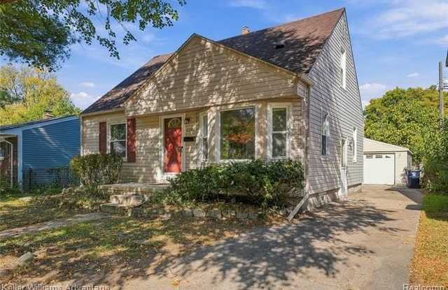 2201 Harwood Avenue Gallery 3