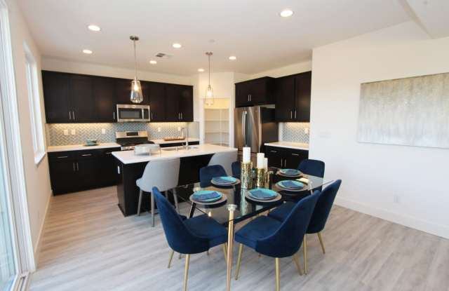 Gorgeous New Build 3 bedroom 2.5 bathroom home in Santana Ranch Available NOW!! photos photos