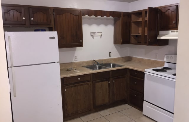 2523 NW 62nd Pl - 2523 Northwest 62nd Avenue, Gainesville, FL 32653