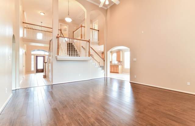 12727 Robins Crest Drive Gallery 4
