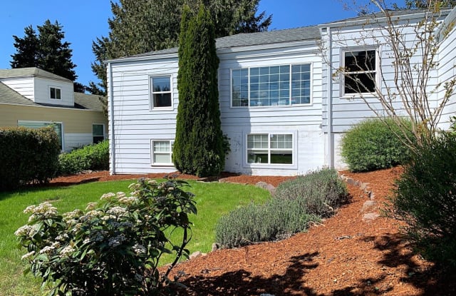 5145 S Wildwood Ln - 5145 South Wildwood Lane, Seattle, WA 98118