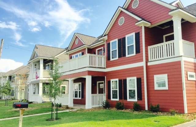 1112 Oney Hervey Gallery 2