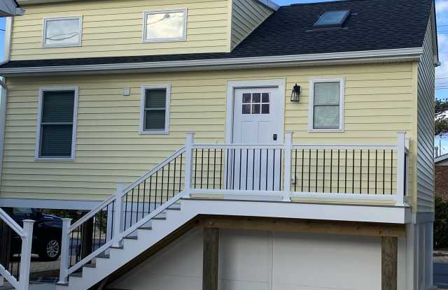 101 W Cove Way photos photos