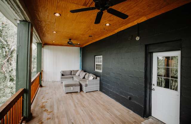 800 Riverside Drive - 3 photos photos