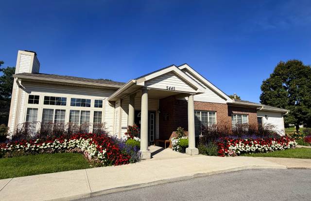 Eagle Crest Apartments Gallery 2