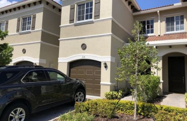 315 Northeast 47th Place - 315 Northeast 47th Place, Deerfield Beach, FL 33064
