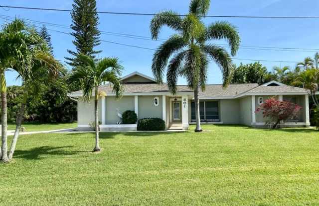801 Southeast 41st Street - 801 Southeast 41st Street, Cape Coral, FL 33904