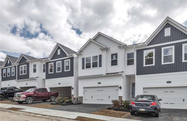 126 Scotland Ln Gallery 2