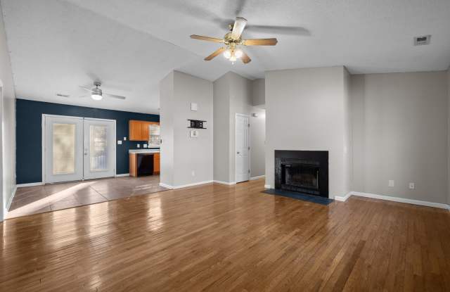 218 Winterberry Court Gallery 2