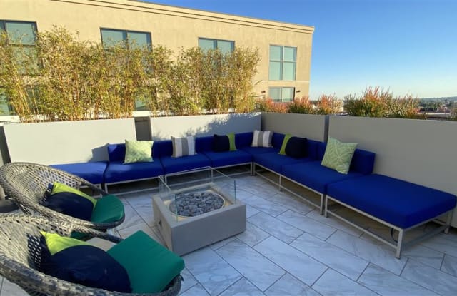 The Mansfield at Miracle Mile Gallery 2