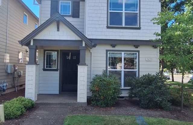 Willamette Landing home * $500 OFF 1st full months Gallery 1