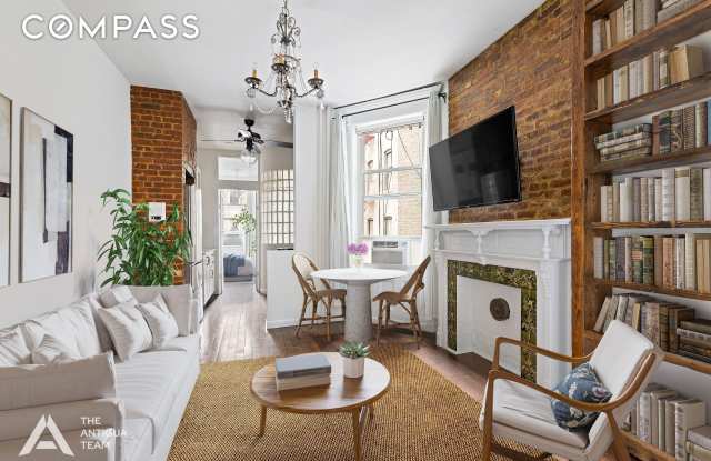 264 West 22nd Street photos photos