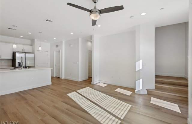 10547 Prospering Valley Way Gallery 2
