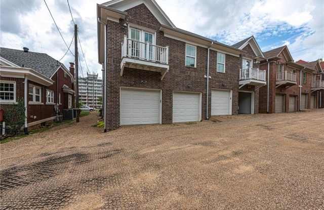 1342 Cleveland - 1342 Cleveland Street, Fayetteville, AR 72701