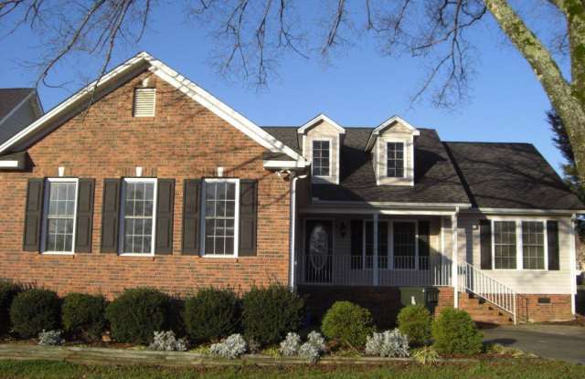 BEAUTIFUL FAMILY HOME photos photos