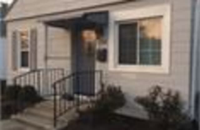 290 E Jeffrey Pl - 290 Jeffrey Place, Columbus, OH 43214