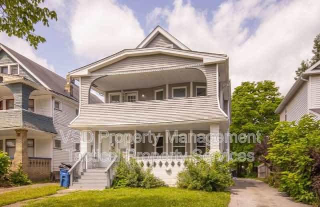 3694 E 147 St Gallery 3