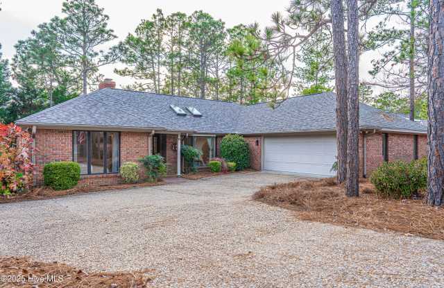 11 Greenville Lane - 11 Greenville Lane, Pinehurst, NC 28374