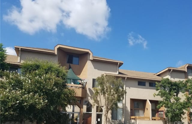 6817 Independence Avenue - 6817 Independence Avenue, Los Angeles, CA 91303