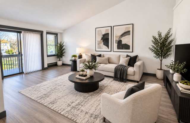 1332 South 10th Street, 4 photos photos