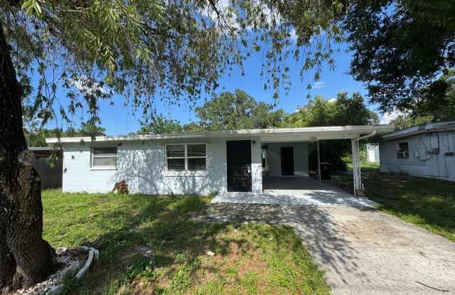 2 Bed 1 Bath Home in Inwood photos photos