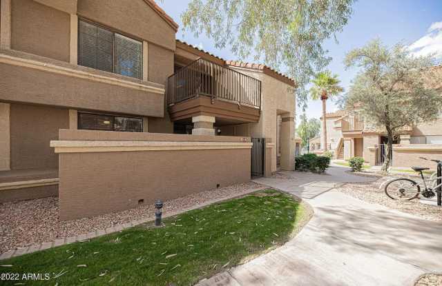 Beautiful 2-bedroom, 2-bathroom Condo Gallery 3