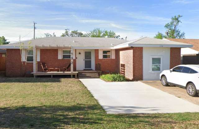 132 Elwood Drive photos photos