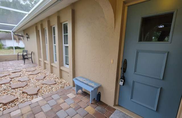 Fantastic Sarasota Gem ~ 4 bed/ 2 bath Annual Rental in Sarasota ~ Coming October! Gallery 3