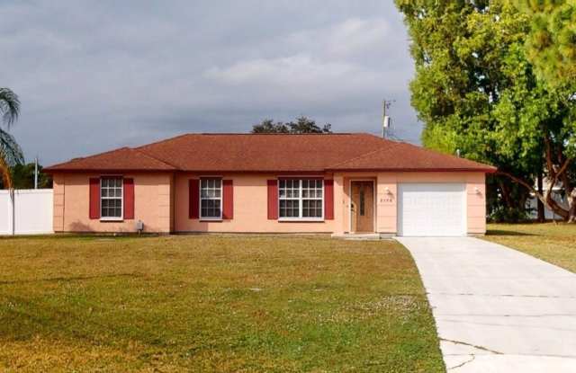 2175 SE Heathwood Circle SE photos photos