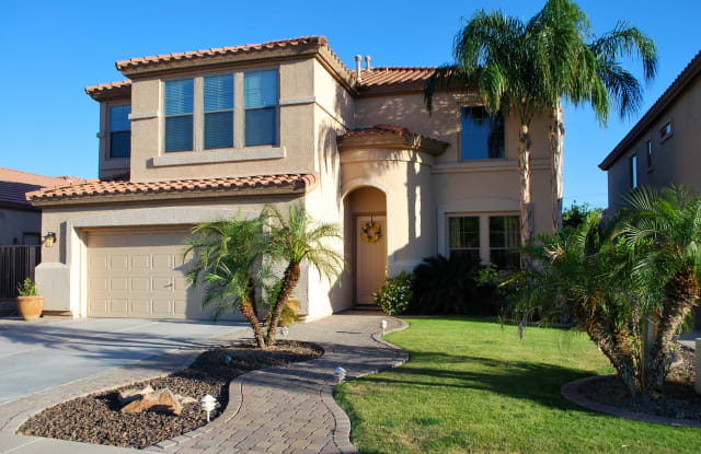 2705 W Redwood Ln - 2705 West Redwood Lane, Phoenix, AZ 85045