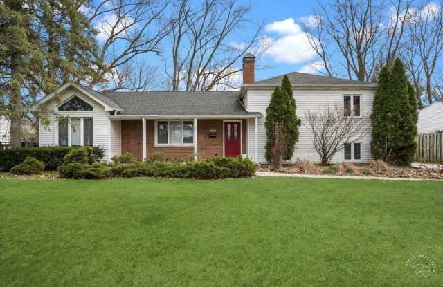 1120 N Brainard Street photos photos