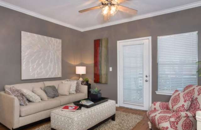 3046 W William Cannon Dr Gallery 1