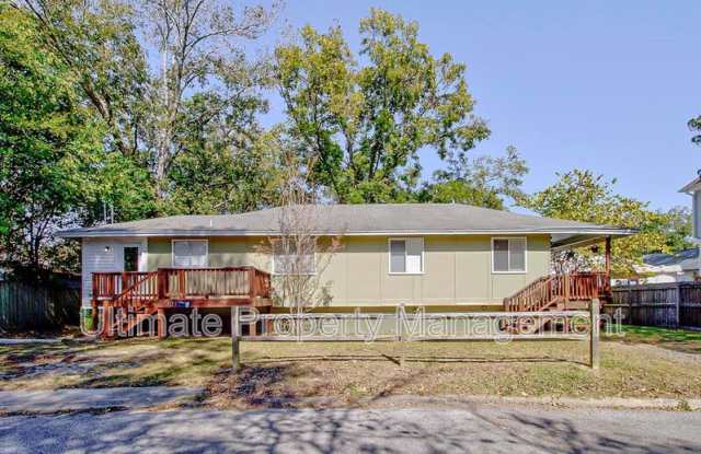 2101 Delgado Street photos photos