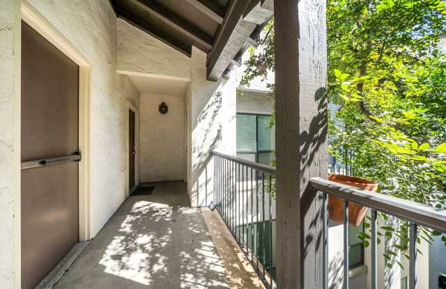 Downtown Luxury Condo with Rooftop Views - Realtor Commission: $1000 photos photos